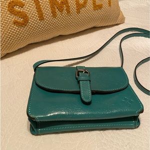 Patricia Nash adorable turquoise small crossbody leather handbag